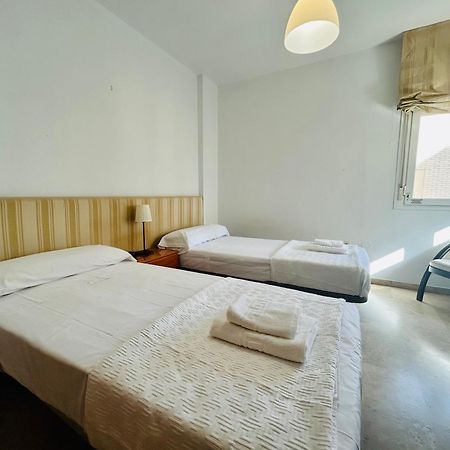 Guest House Teatinos Málaga Eksteriør billede