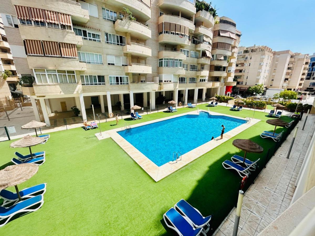Guest House Teatinos Málaga Eksteriør billede